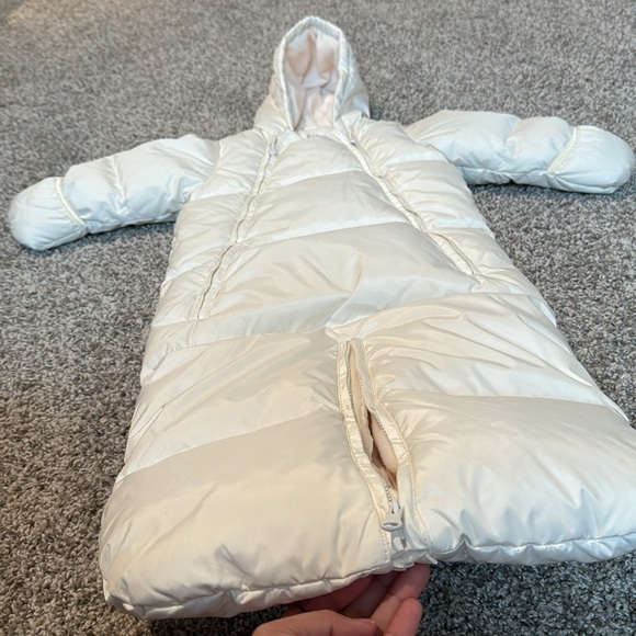 Baby gap convertible puffer bundler 6-12 months old - Picture 4 of 9